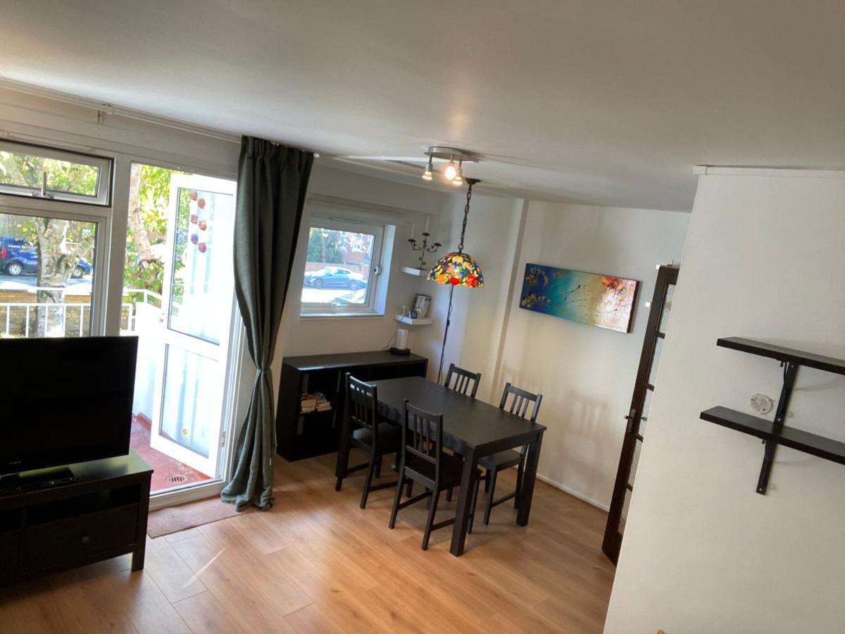 Beautiful 2 Bedroom & Balcony Flat In Central Лондон Екстериор снимка